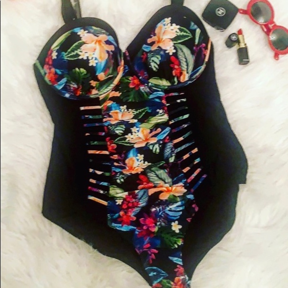 Swimsuit one piece plus size